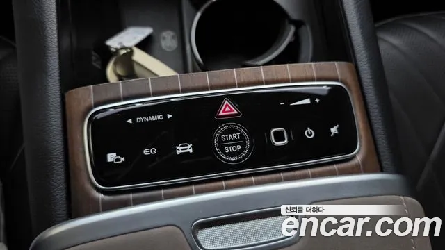 Mercedes-Benz EQS — Фото автомобиля 26