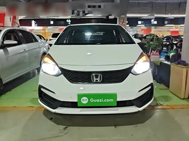 Honda Fit — Фото автомобиля 2