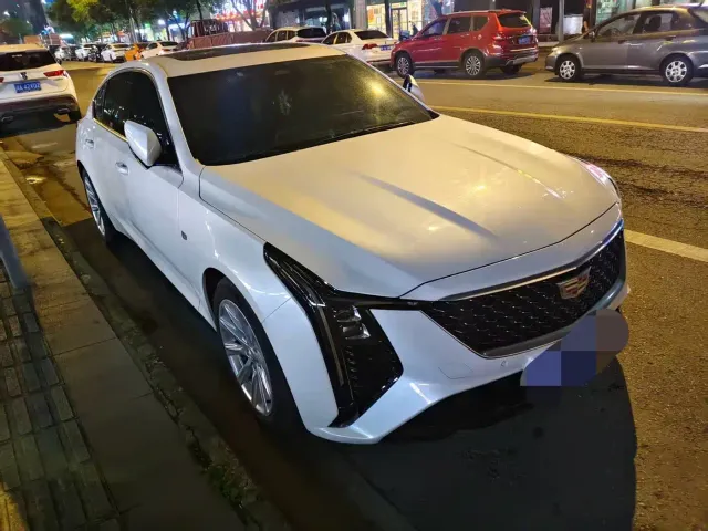 Cadillac CT5 — Фото автомобиля 3