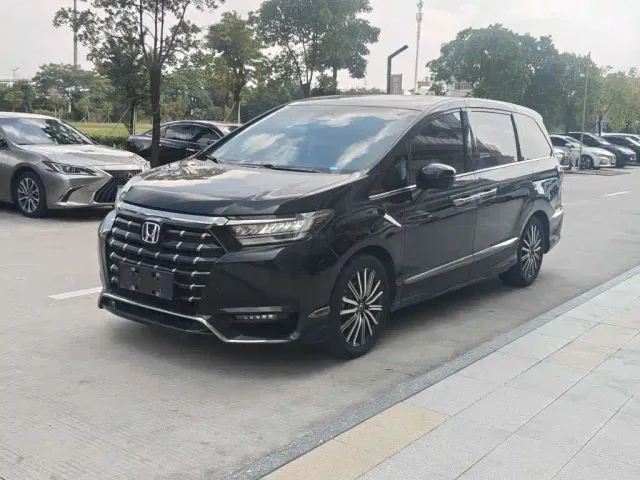 Фотография автомобиля — Honda Elysion