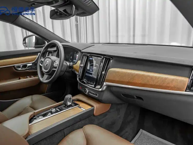 Volvo S90 — Фото автомобиля 18