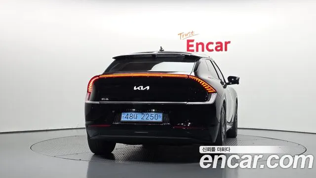 Kia EV6 — Фото автомобиля 4