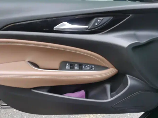 Buick Regal — Фото автомобиля 7