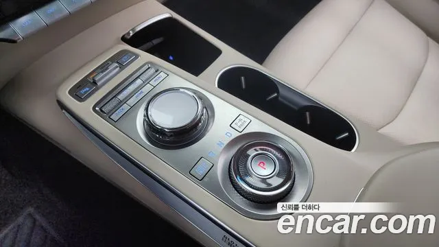 Genesis GV70 2.5T Бензин AWD — Фото автомобиля 9