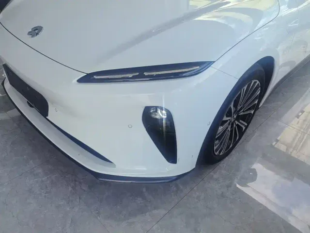 Nio ET5 — Фото автомобиля 23