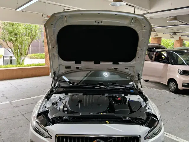 Volvo S60 — Фото автомобиля 19