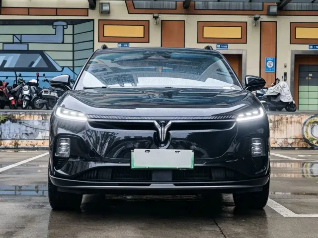 Voyah Zhiyin — Фото автомобиля 2