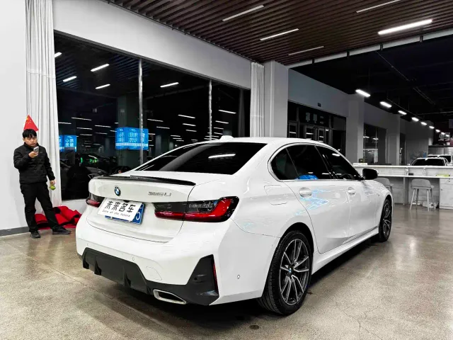 BMW 3 Series — Фото автомобиля 15