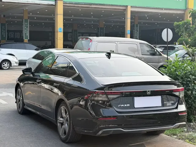 Honda Accord 2025 Model Sport Series 260TURBO Premium Edition — Фото автомобиля 15