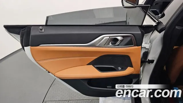 BMW i4 — Фото автомобиля 21