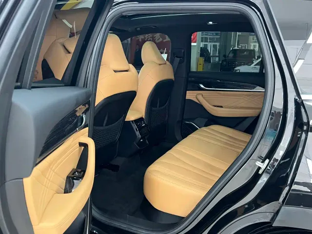 Geely Xingyue L — Фото автомобиля 6