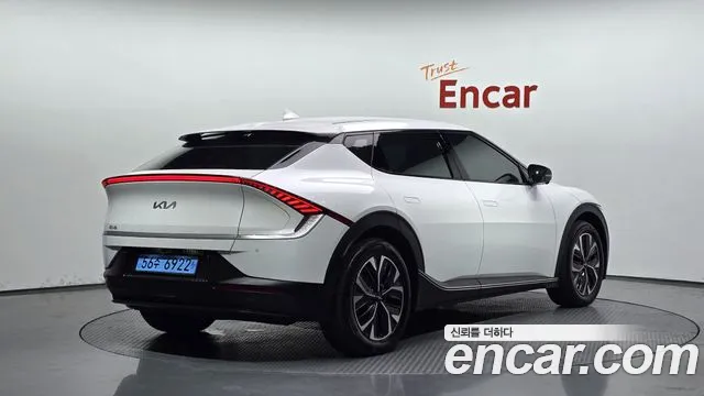 Kia EV6 — Фото автомобиля 2