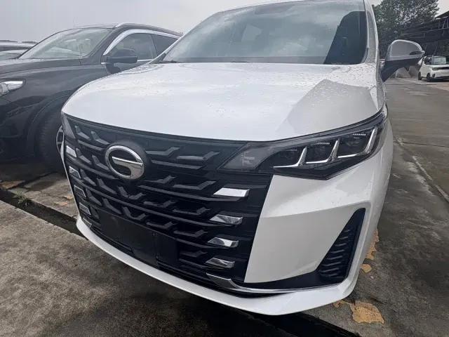 Фотография автомобиля — GAC Trumpchi M6