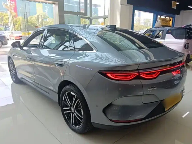 BYD Qin L — Фото автомобиля 4