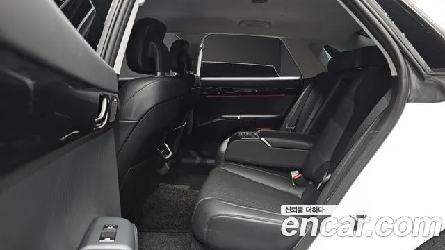Hyundai Grandeur GN7 — Фото автомобиля 11