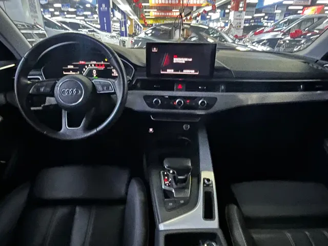 Audi A4L — Фото автомобиля 3