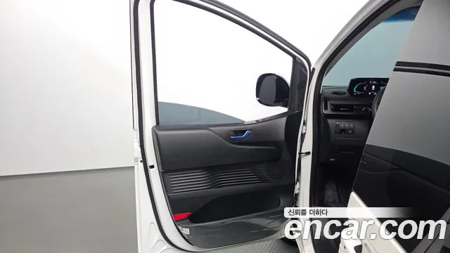 Hyundai Staria — Фото автомобиля 24