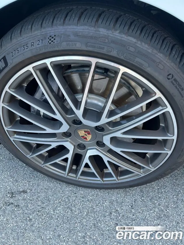 Porsche Panamera 976 — Фото автомобиля 11