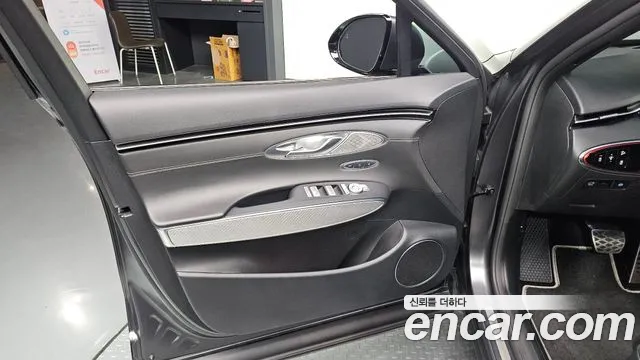 Genesis GV70 — Фото автомобиля 13