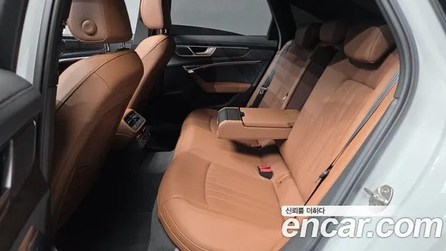 Audi A6 45 TFSI Premium — Фото автомобиля 11