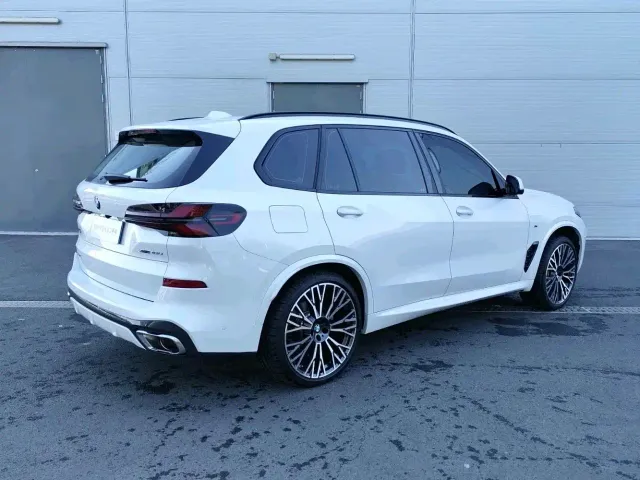 BMW X5 — Фото автомобиля 8