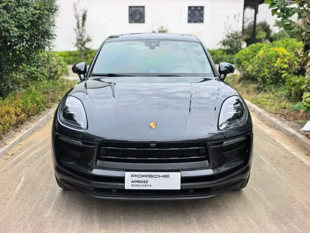 Фотография автомобиля — Porsche Macan