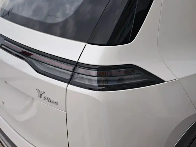 GAC Aion Y — Фото автомобиля 16