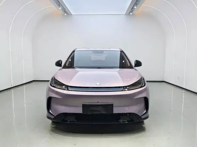 Arcfox T1 — Фото автомобиля 2