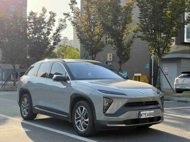 Nio ES6 — Фото автомобиля 3