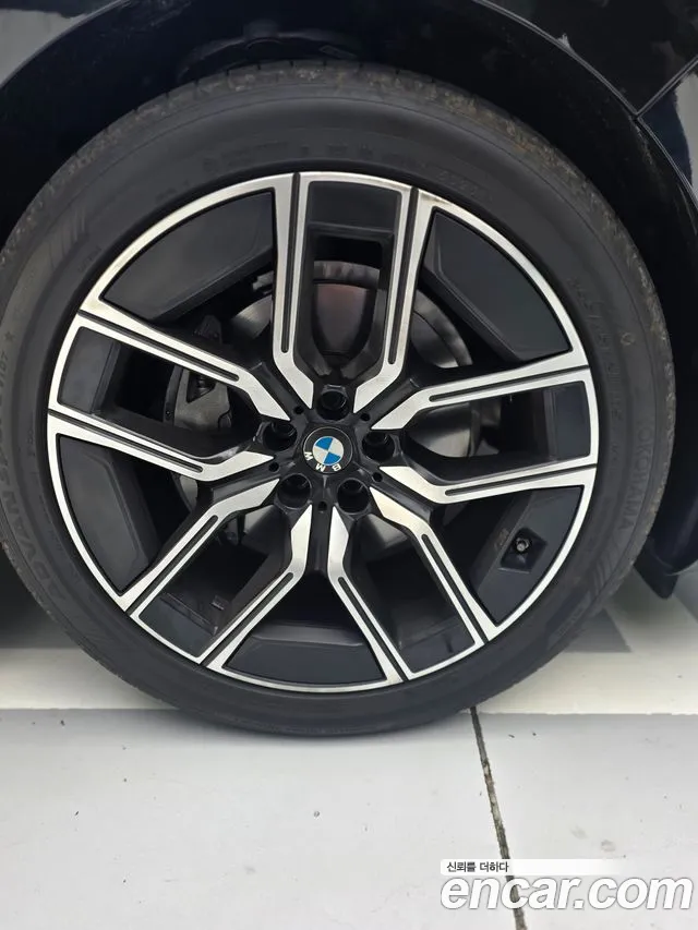 BMW 7 Series G70 — Фото автомобиля 5