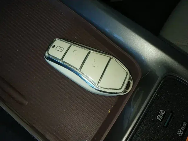 BYD Seal 07 DM-i — Фото автомобиля 8