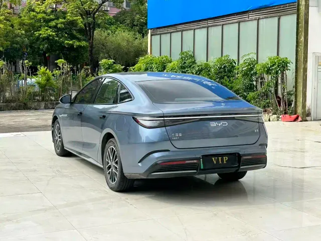 BYD Seal 07 DM-i — Фото автомобиля 8