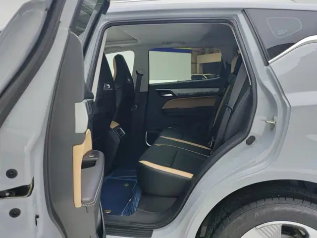 Geely Haoyue PRO — Фото автомобиля 11