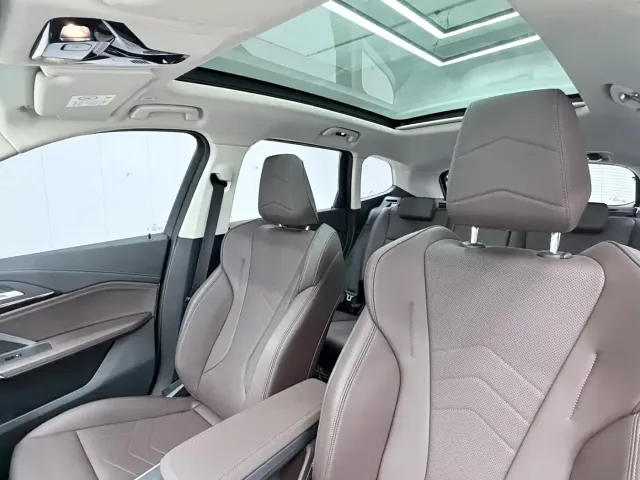BMW BMW X1 2023 sDrive20Li X Design Package — Фото автомобиля 14