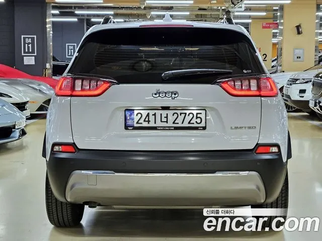 Jeep Cherokee Cherokee(KL) 2.4 Limited 2WD — Фото автомобиля 4