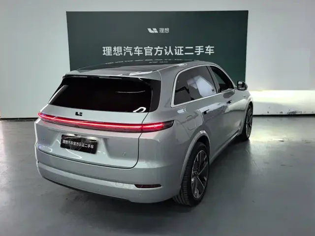 Li Auto L7 — Фото автомобиля 3