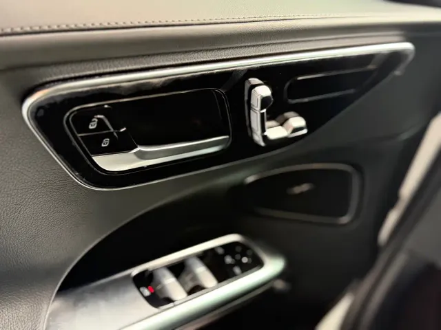 Mercedes-Benz C-Class — Фото автомобиля 8