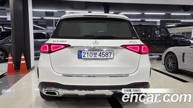 Mercedes-Benz GLE-Class — Фото автомобиля 6