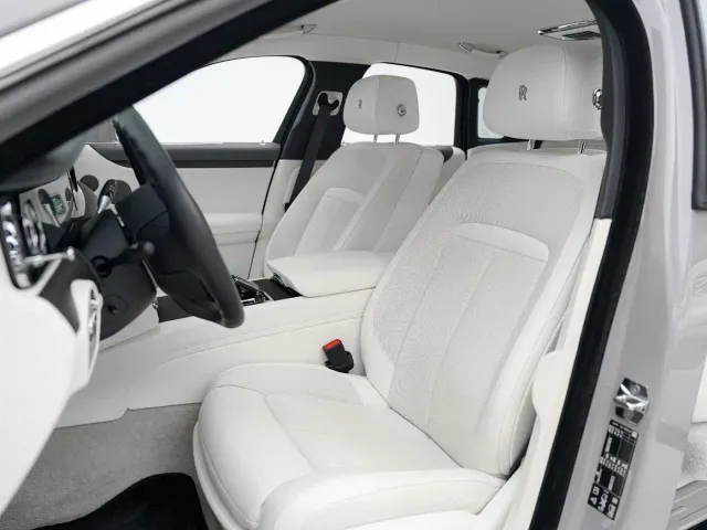 Rolls-Royce Ghost — Фото автомобиля 13