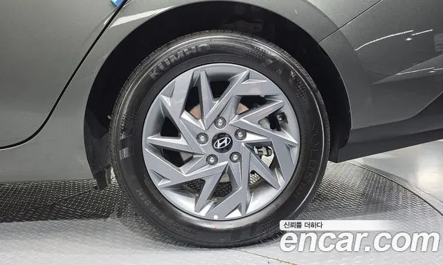 Hyundai Avante CN7 — Фото автомобиля 6