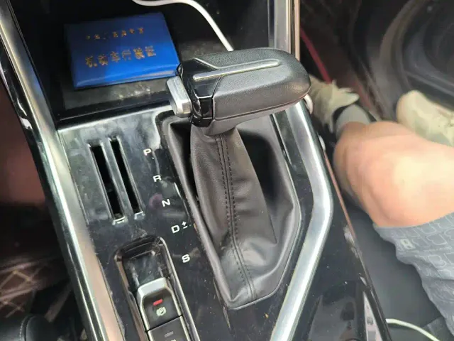 Wuling Asta — Фото автомобиля 10