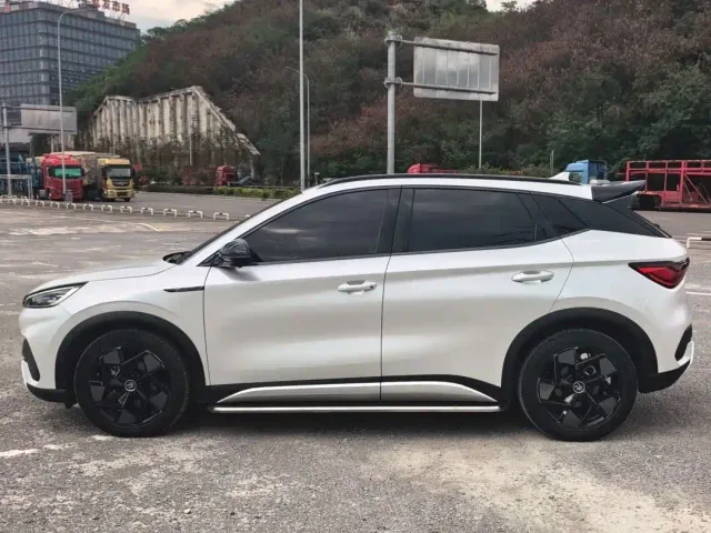 BYD Yuan PLUS — Фото автомобиля 3