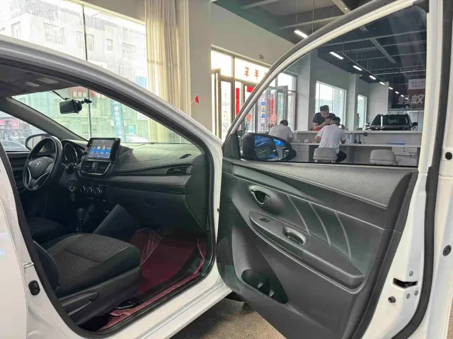 Toyota Vios — Фото автомобиля 9