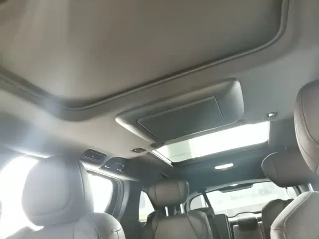 Toyota Sienna — Фото автомобиля 17