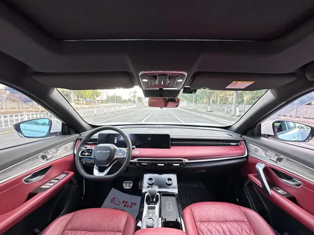 Jetour X70 Plus — Фото автомобиля 10