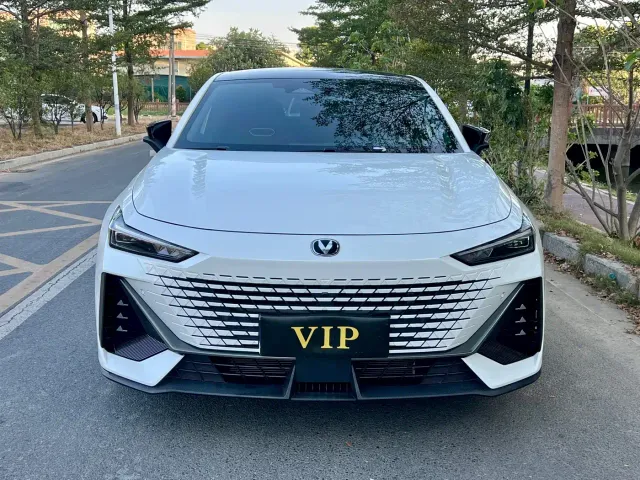 Changan UNI-V — Фото автомобиля 2