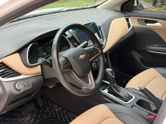 Chevrolet Monza — Фото автомобиля 17