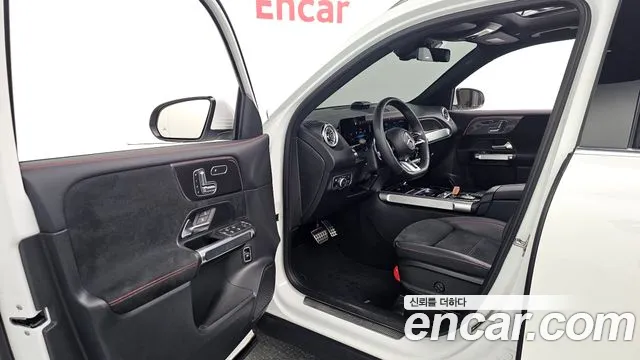 Mercedes-Benz GLB-Class — Фото автомобиля 10