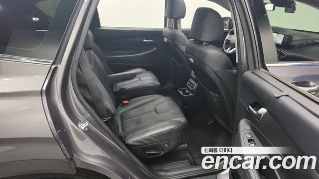 Hyundai Santafe — Фото автомобиля 10