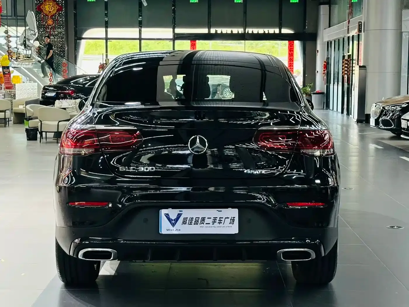 Mercedes-Benz Mercedes-Benz GLC Coupe 2023 Model GLC 300 4MATIC Coupe SUV — Фото автомобиля 8